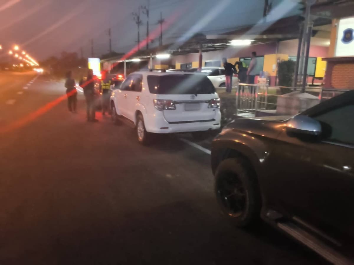 จับลักลอบขนจีนเทาข้ามเขมรซุกไทย