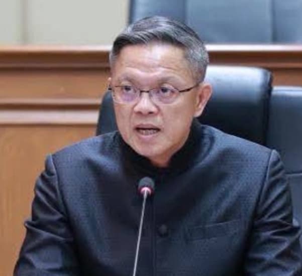 นายธีรุตม์ ศุภวิบูลย์ผล อธิบดี สถ.