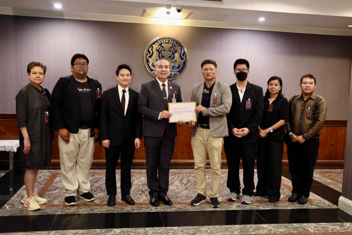 ตัวแทนเข้าพบยื่นข้อเสนอแก้ไขปัญหา