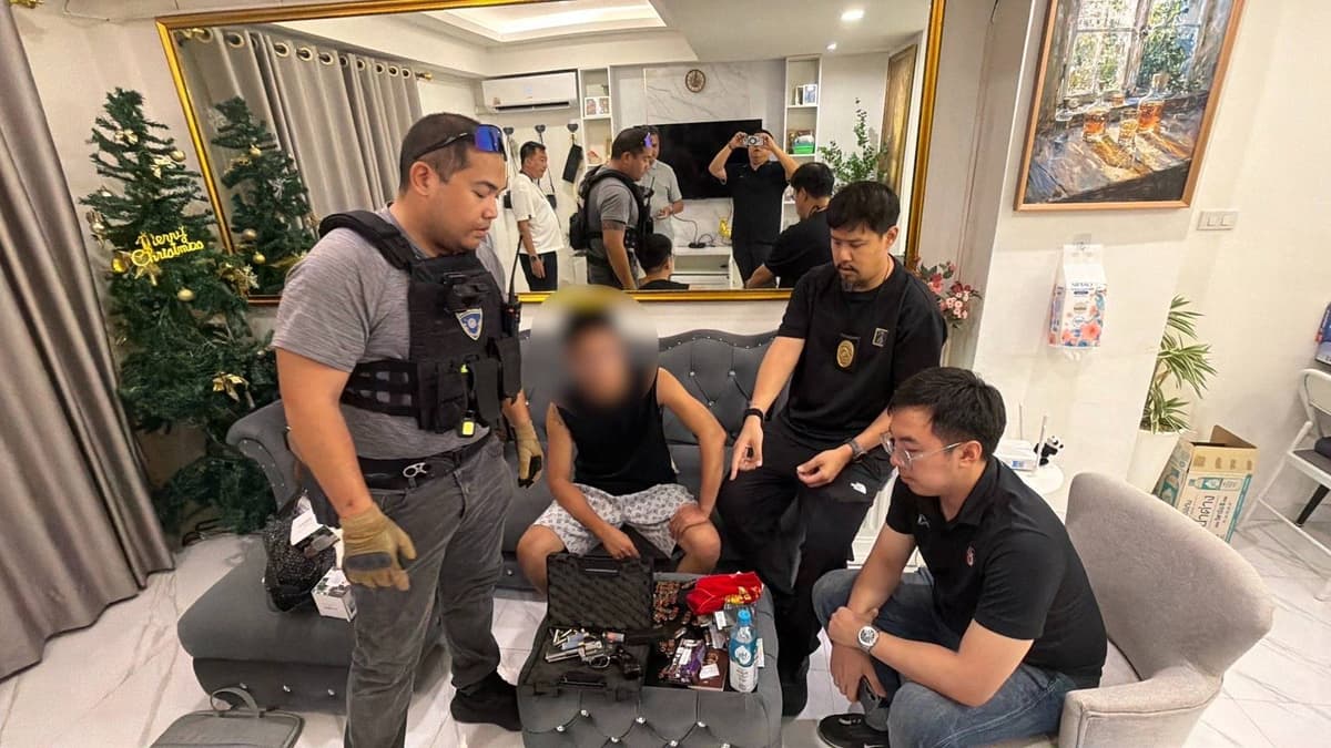 ตรวจเข้มนักท่องเที่ยวต่างชาติในไทย