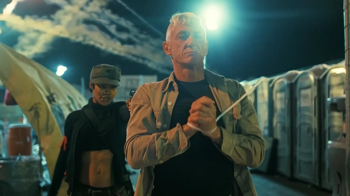 Sean Penn ในบทบาท สตีเว่น เจ. ล็อกจอว์