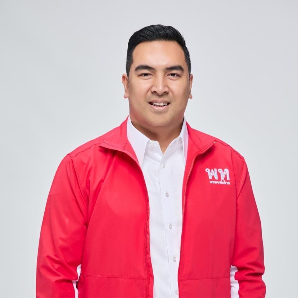 นายวัชรพล ขาวขำ