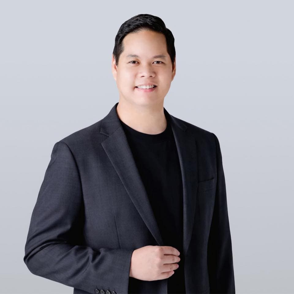 นายสรรเพชญ บุญญามณี