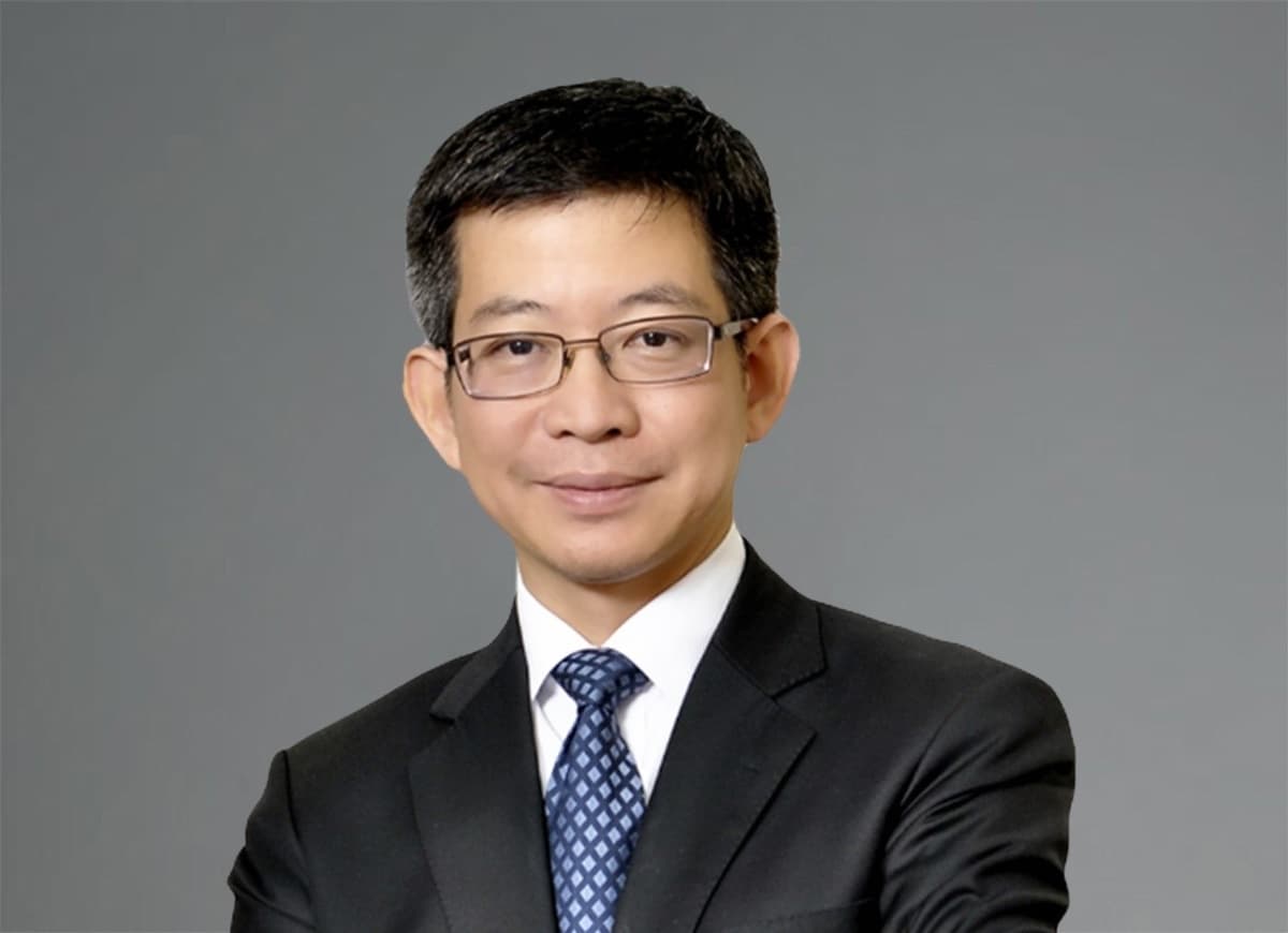 ดร.กอบศักดิ์ ภูตระกูล