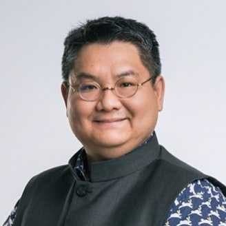 รศ.ดร.ปิติ ศรีแสงนาม