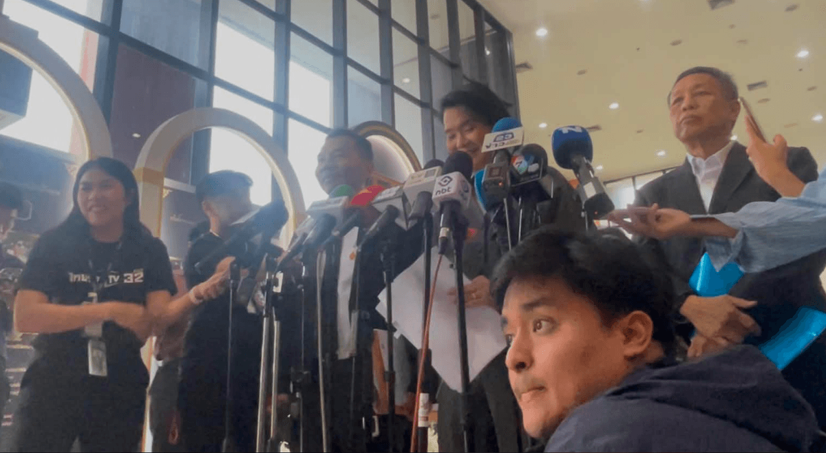 3 กรรมการ กสทช.แถลงข่าวหลังออกจากที่ประชุม