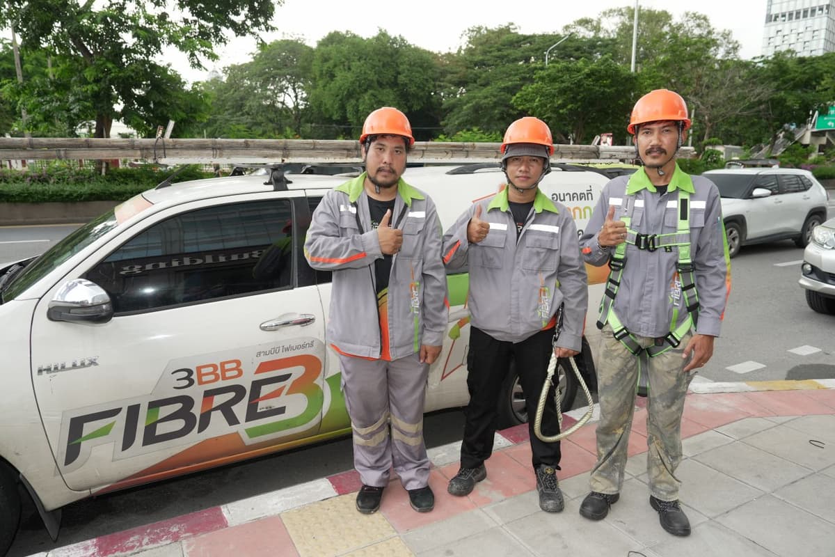 03.AIS ส่งทีมวิศวกรผนึกกำลังภาครัฐ จัดระเบียบสายสื่อสารบนถนนพระราม 4