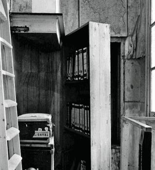 ประตูลับเข้าไปในที่ซ่อน
ของครอบครัวอันเนอ ฟรังค์